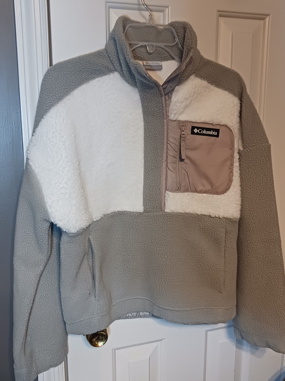 Columbia Grey & White Sherpa Pullover